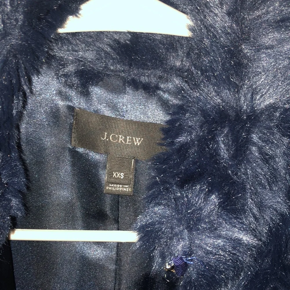 J crew 🍃🍂🌻 navy blue 🪻 XXS FAUX FUR VEST - Picture 3 of 7